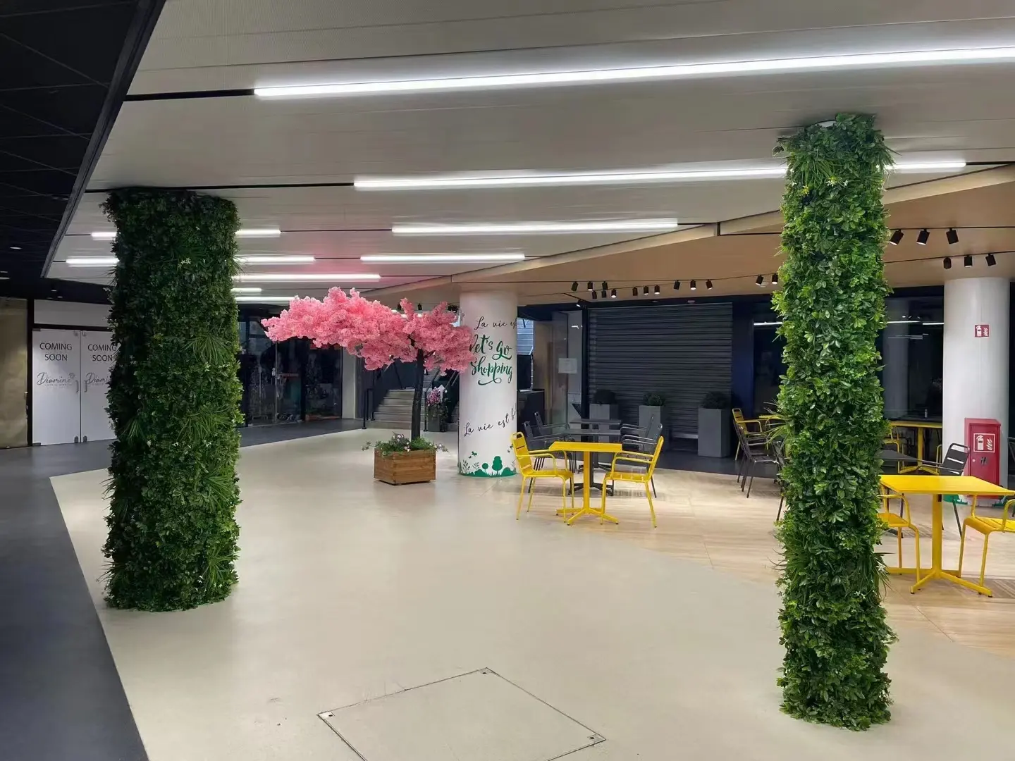 Simulated plant walls can add a sense of life